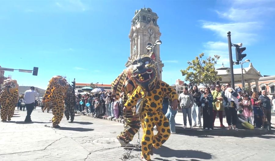 ¡Es tiempo de carnaval! el Color, la Música y la Danza se Apropiaron de las Principales Calles de Pachuca