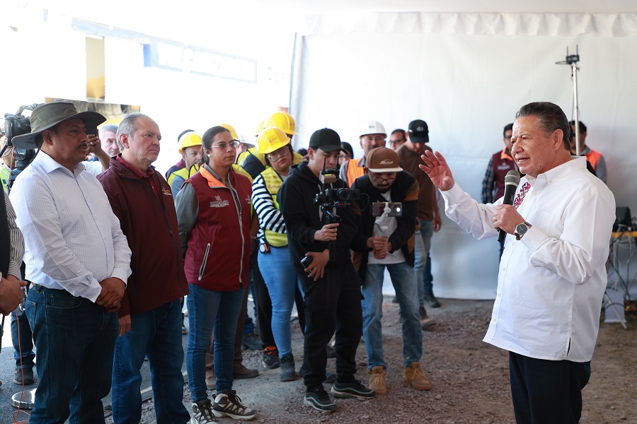 Julio Menchaca Verificó Avance de Obra Pública en Acatlán