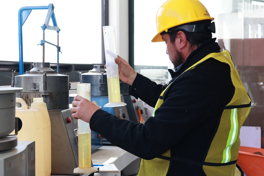 Laboratorio de Contraloría supera 7 mil obras verificadas