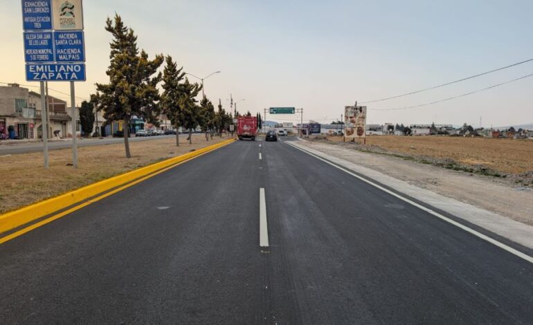 Reconstruyen el Acceso Principal a la Cabecera de Emiliano Zapata
