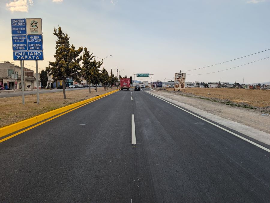 Reconstruyen el Acceso Principal a la Cabecera de Emiliano Zapata