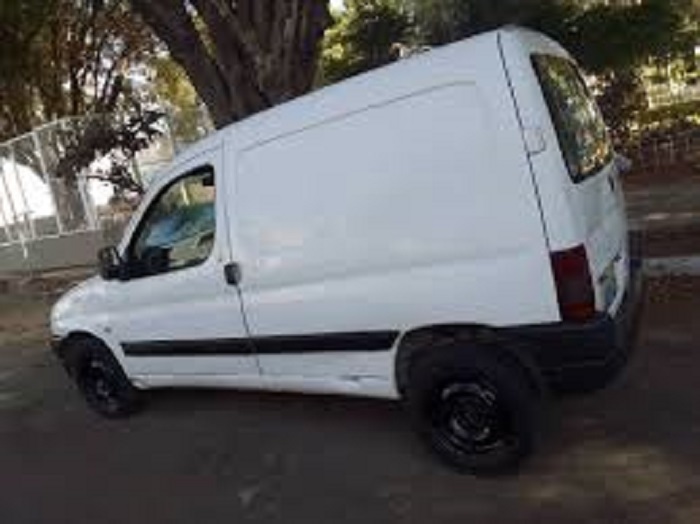 Varios Individuos Atacaron a Un Repartidor de Mercado Libre Para Despojarlo de Su Vehículo, Se Resistió y le Dispararon.