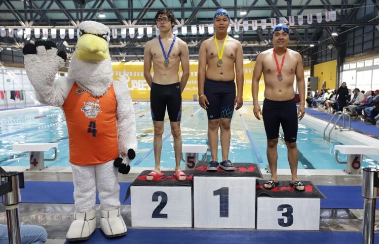 Alberga CEUNI Primer Encuentro de Natación