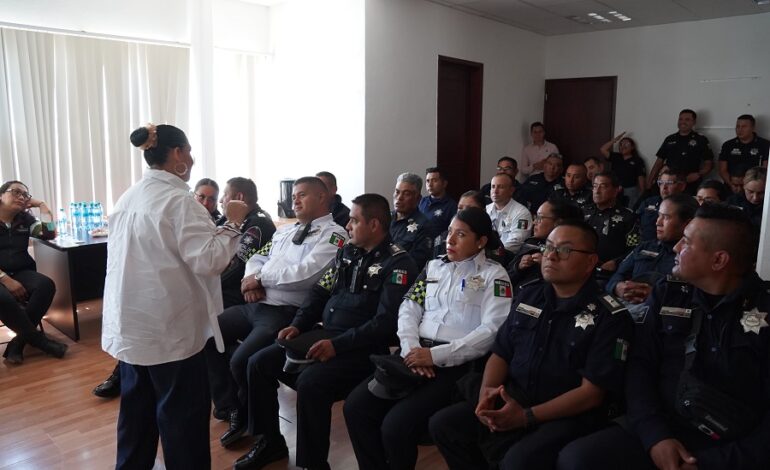 Capacitan a Policías Para Brindar Mejor Atención a Visitantes en Pachuca