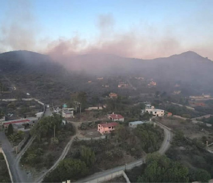 Incendio Registrado en la Comunidad de Tecomatlán, Municipio de Ajacuba, Permanece Activo