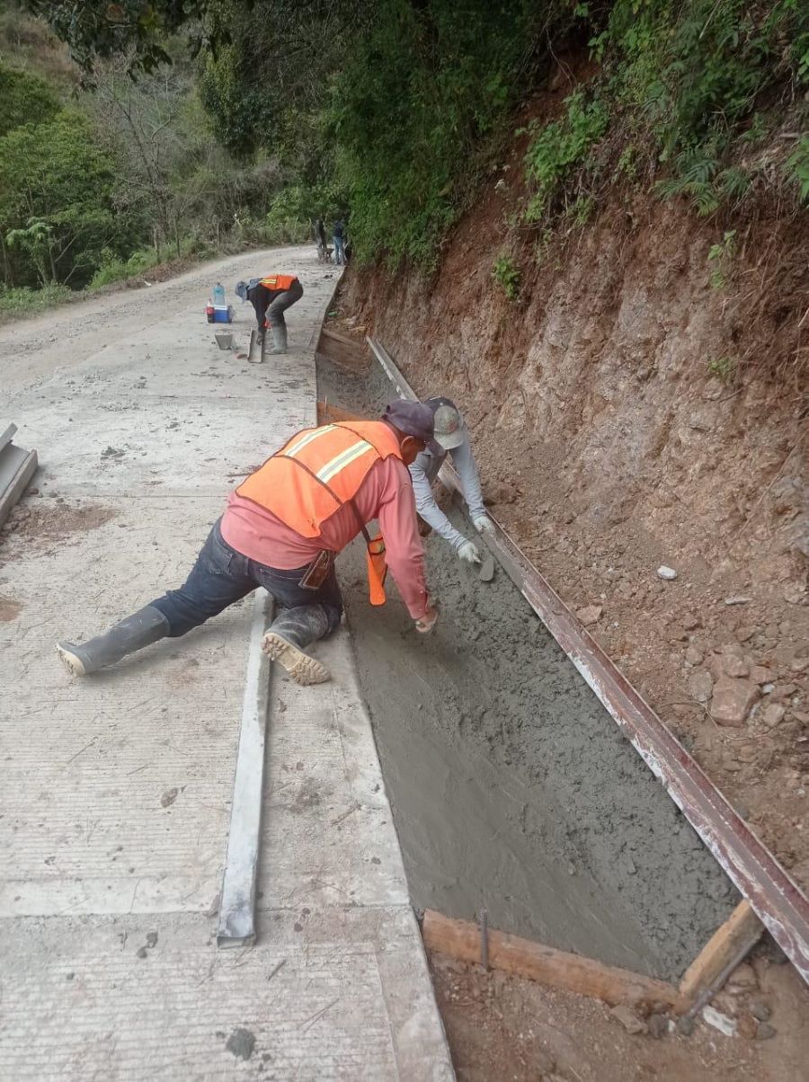 SIPDUS impulsa la conectividad en Lolotla con acceso a comunidades