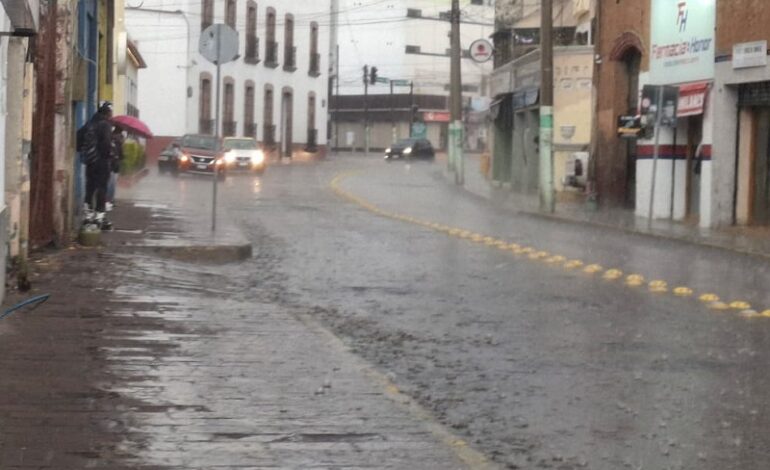 Sorprenden Lluvias y Granizo en Ixmiquilpan, Pachuca y Tulancingo