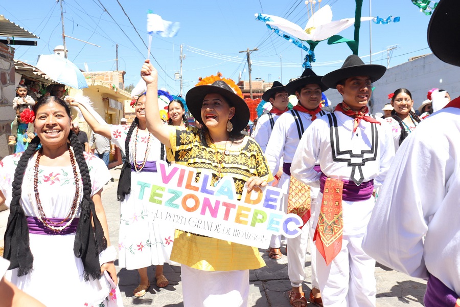 Villa de Tezontepec consolida lazos con Oaxaca mediante presentación de la Guelaguetza
