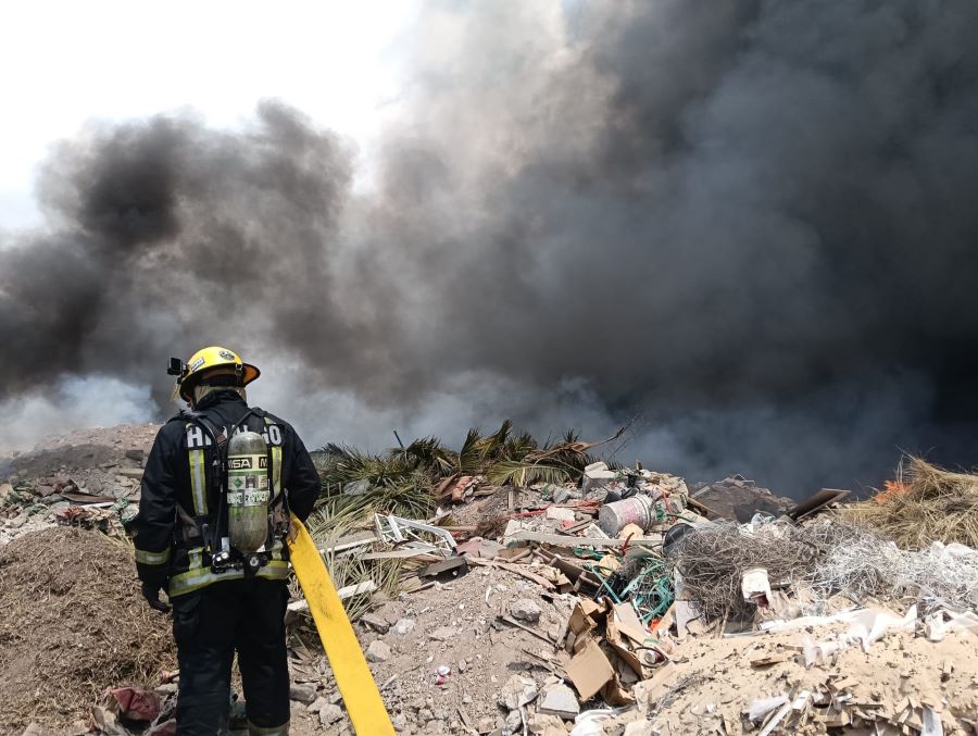 Atención Oportuna de la SSPH a Incendio de Basurero Clandestino en Zempoala