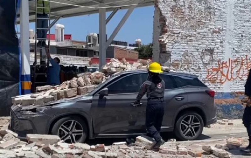 Cayo Vieja Barda de Maestranza Sobre una Camioneta