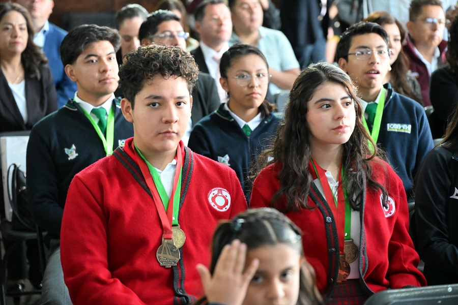 Congreso Reconoce Talento de Niñas, Niños y Jóvenes Que Participaron en Expociencias Nacional 2025