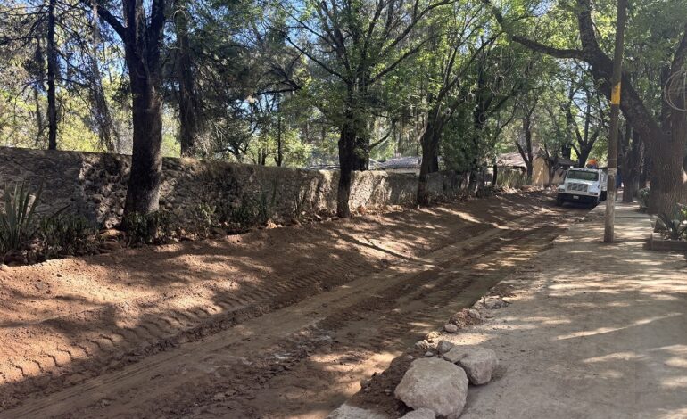 Ejecuta SIPDUS Proyecto Para Renovar La Imagen Urbana de Huasca