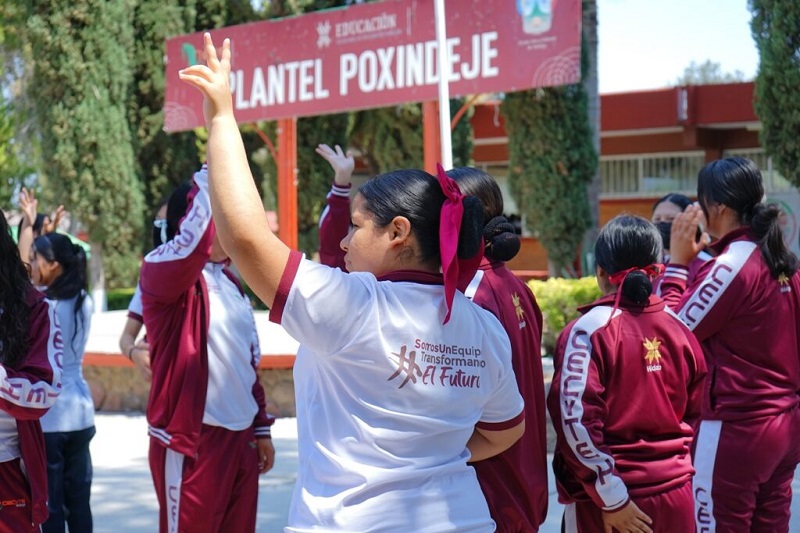 Estudiantes de CECyTEH se convierten en agentes de cambio con programa del IHM