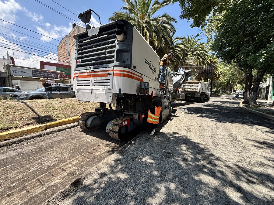 Inicia SIPDUS Pavimentación Hidráulica de Avenida Madero, en Pachuca