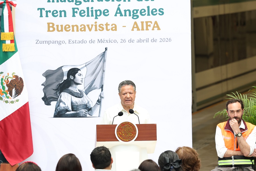 Julio Menchaca Acompaña la Inauguración del Tren Buenavista–AIFA