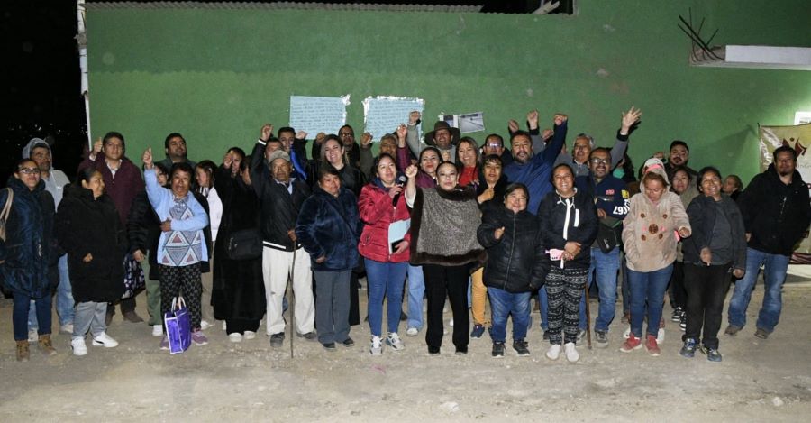 Lomas del Paraíso Recibe de la alcaldía de Tulancingo Nuevas Guarniciones y Banquetas