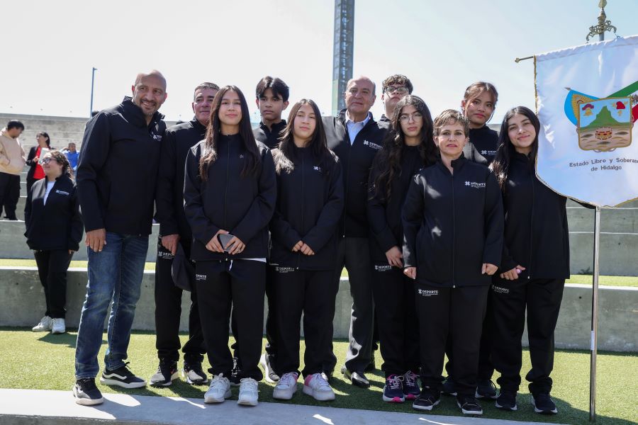 La Delegación Hidalguense Recibe la Bandera Rumbo a la Olimpiada Nacional CONADE