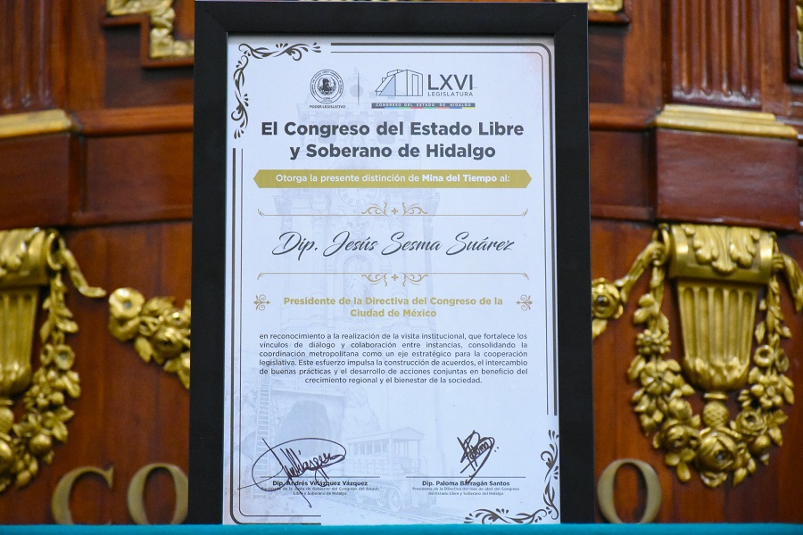Poder Legislativo Reconoce al Congreso de la Ciudad de México Con La Distinción La Mina del Tiempo