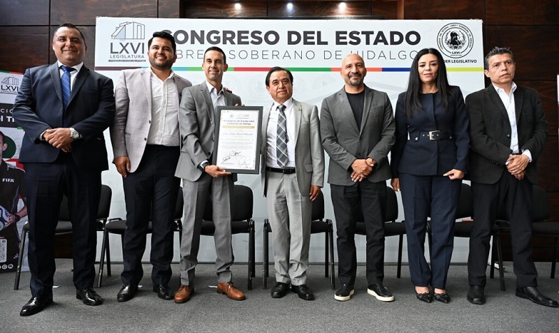 Congreso de Hidalgo Reconoce al Árbitro César Ramos con “La Mina del Tiempo”