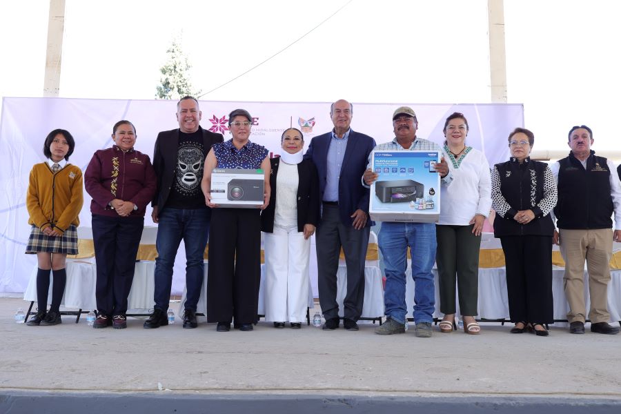 Entrega SEPH obras y equipamiento en 27 escuelas de Tulancingo