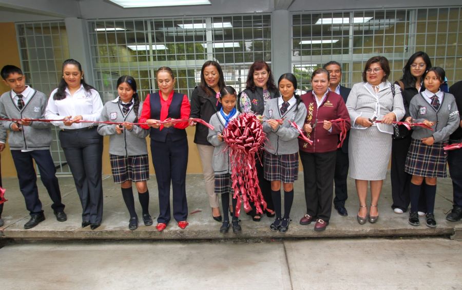 IHE Entrega Obras de Rehabilitación en Secundaria de Chilcuautla