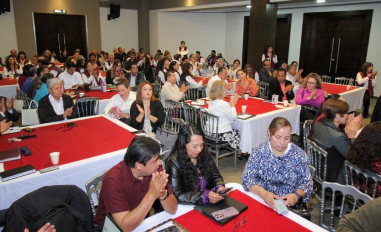 Fortalece IHE Actualización Académica en Educación Básica