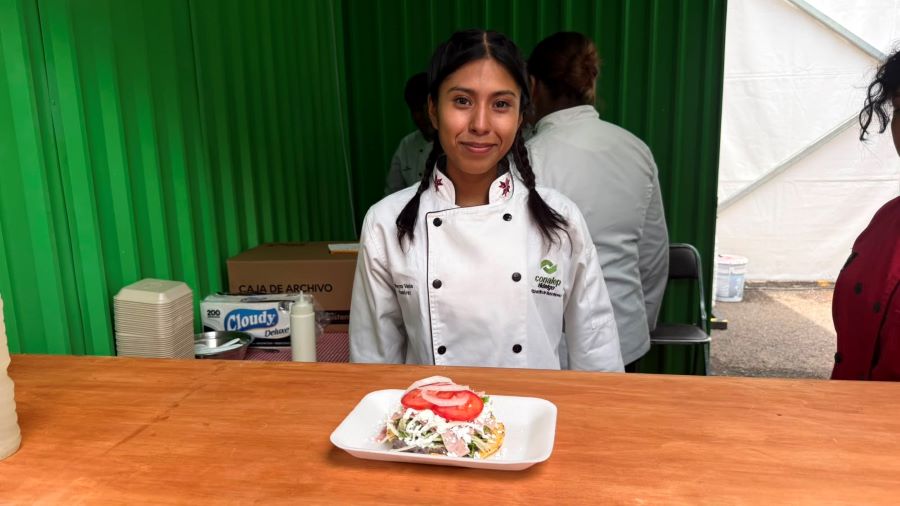 Llevan estudiantes de CONALEP sabores de Hidalgo a muestra gastronómica nacional