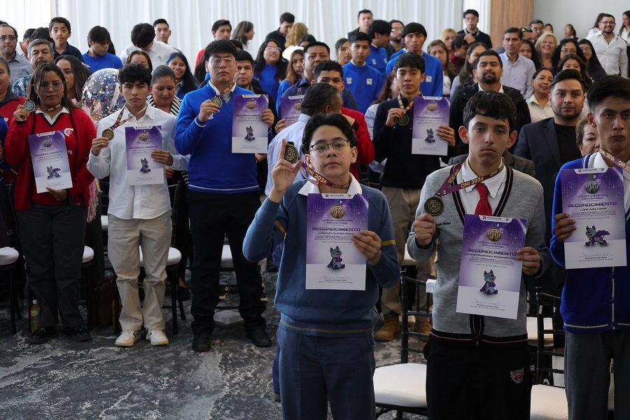 Premia SEPH a ganadores de la Olimpiada Hidalguense de Informática 2026