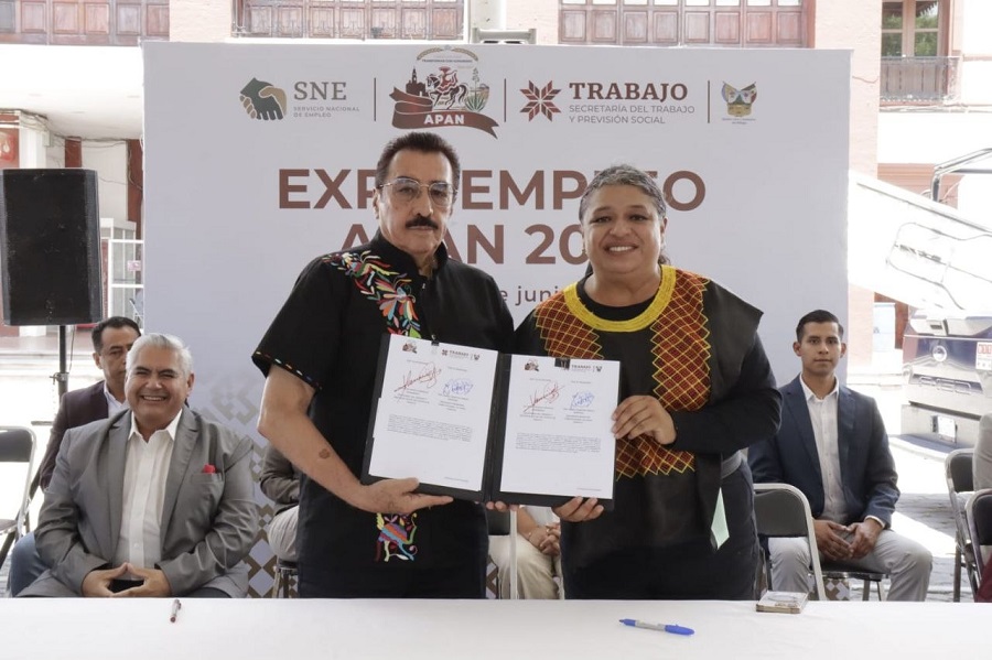 Realizan Feria de Empleo en el municipio de Apan