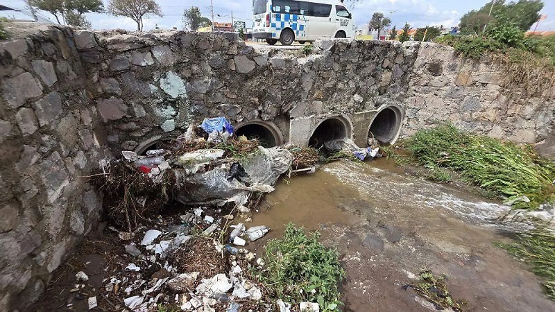 Se Aplicarán Sanciones Contra Quienes Tiran Basura en Drenes y Calles. Se Cumplirá Con La Ley: Menchaca