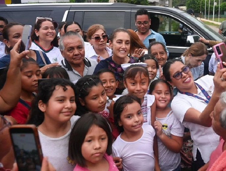 “Se Gobierna Escuchando al Pueblo”: Presidenta Claudia Sheinbaum Inaugura Obras Para Prevenir Inundaciones en 5 Comunidades de Veracruz
