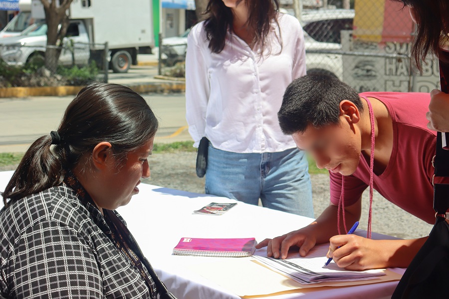 Sebiso llevó atención integral a personas con discapacidad, en colonia del sur de Pachuca