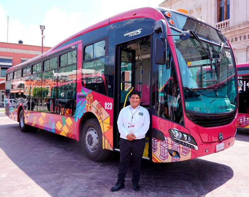 Menchaca Entregó 80 unidades del Tuzobús al dar  inició a  la primera etapa de transición al Sistema de Transporte Metropolitano