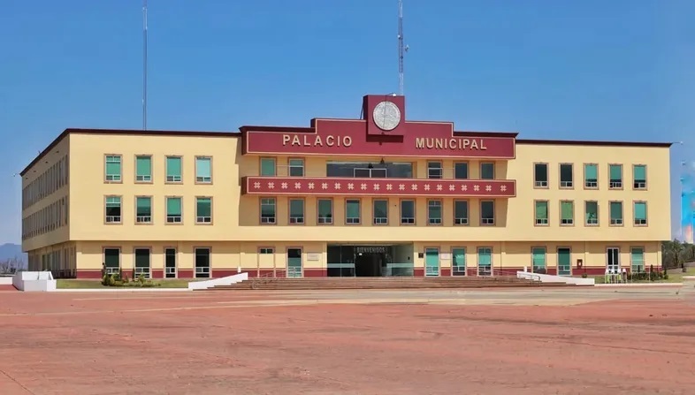 Adjudica Tulancingo Contrato de Seguros Para Más de Mil Empleados; Costará 1.1 Mdp