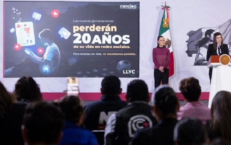 Presidenta Claudia Sheinbaum Hace Llamado a Madres, Padres y Tutores a Informarse y Proteger a La Niñez y Juventud Ante El Uso Excesivo de Plataformas Digitales y Redes Sociales