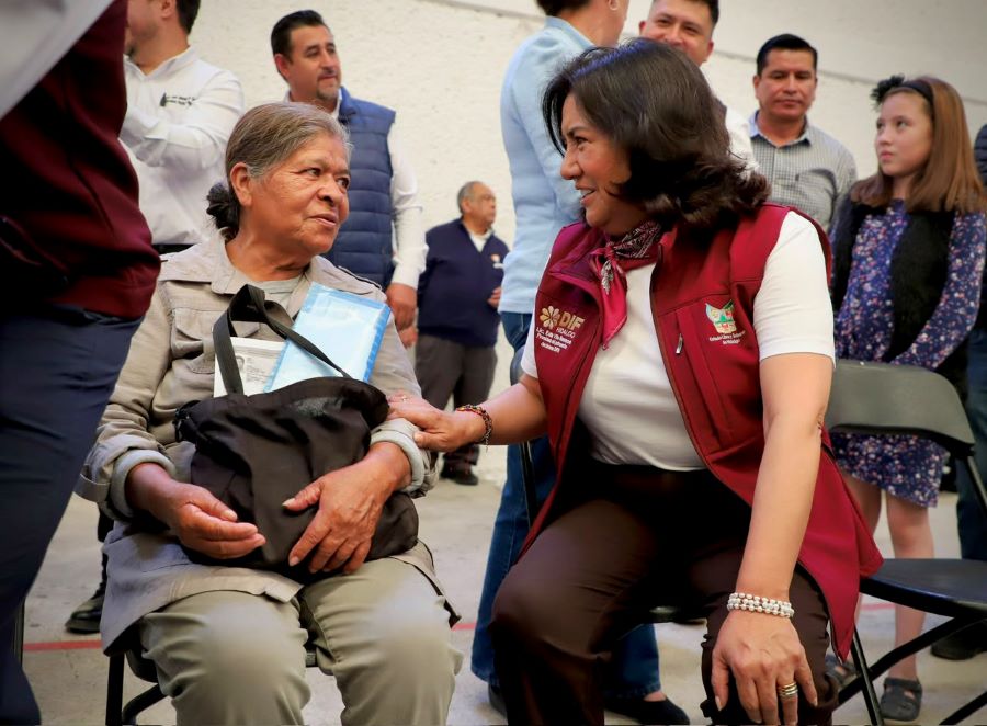 Realiza Edda Vite gira de trabajo por El Arenal y San Agustín Tlaxiaca