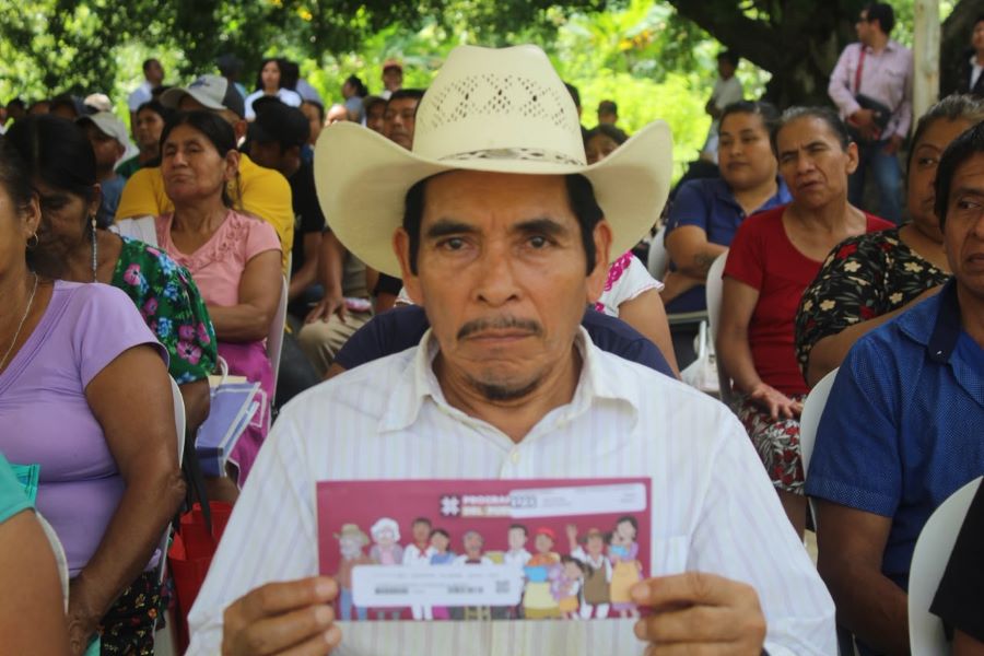 Verifica Contraloría Entrega de Programas Sociales en Jaltocán