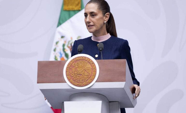 Presidenta Sheinbaum Presenta Prototipo de Minivehículo Eléctrico Olinia Para Carga