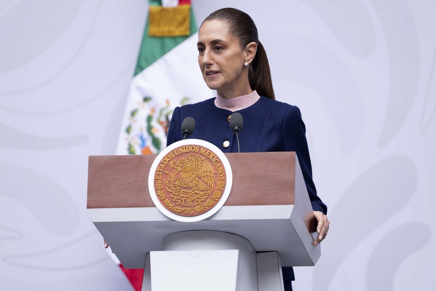 Presidenta Sheinbaum Presenta Prototipo de Minivehículo Eléctrico Olinia Para Carga