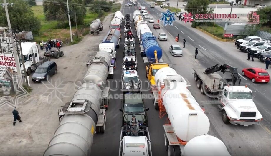 80 Mil Litros de Combustible de Presunta Procedencia Ilícita, Fueron Asegurados en Hidalgo.
