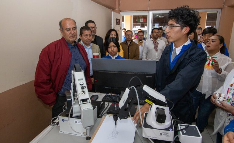 Hidalgo Destaca en Formación STEM Con la Red Más Grande de Laboratorios del País