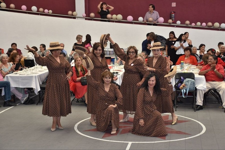IAAMEH Celebra a Las Personas Mayores Con Actividades de Convivencia y Esparcimiento