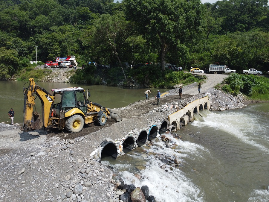 Julio Menchaca Anuncia Inversión de más de 169 Millones Para Obras en Huehuetla.