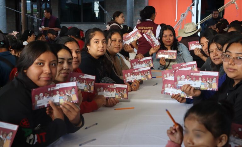 Ochenta y dos Municipios ya Recibieron Tarjetas de Programas Del Pueblo del Gobierno del Estado