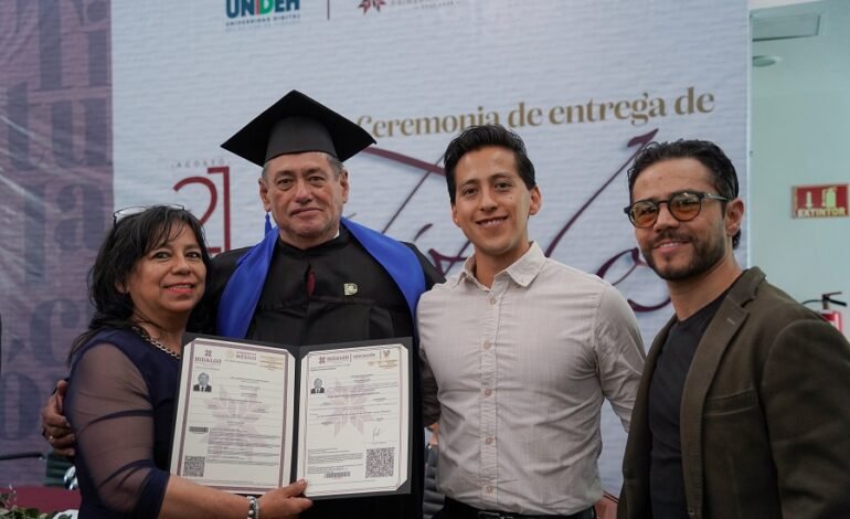 UNIDEH entrega 65 títulos y suma nuevos Campus Virtuales