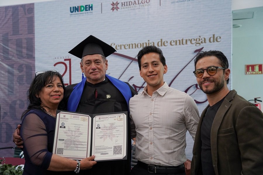 UNIDEH entrega 65 títulos y suma nuevos Campus Virtuales