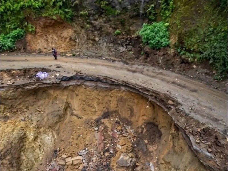 Cierre Carretero en Tenango de Doria, No Hay Paso en El Tramo Carretero Peña Blanca–El Nanthe