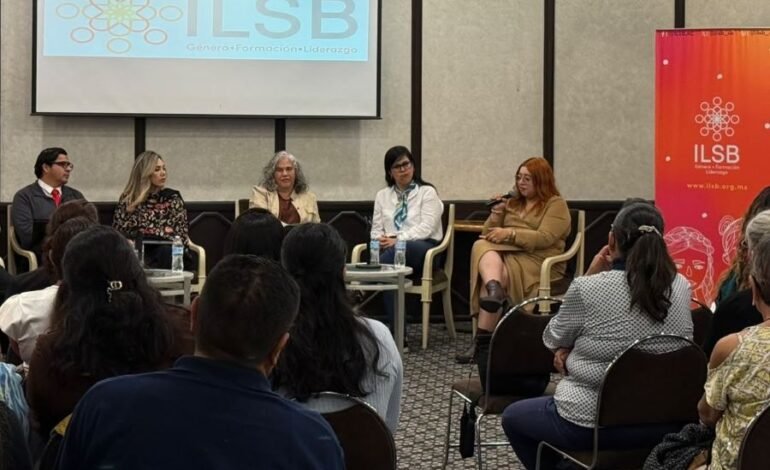 Cuidadoras de Hidalgo comparten experiencias en encuentro nacional