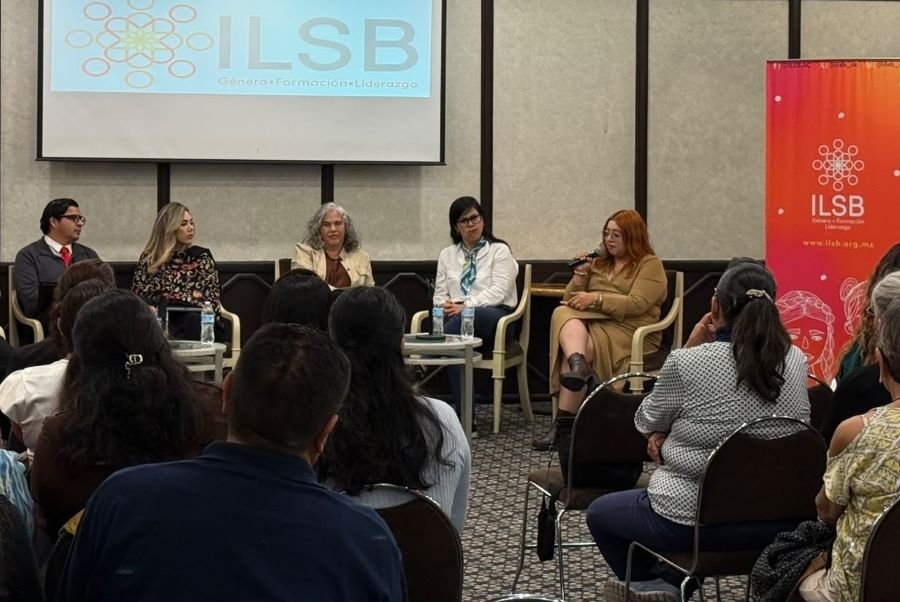 Cuidadoras de Hidalgo comparten experiencias en encuentro nacional