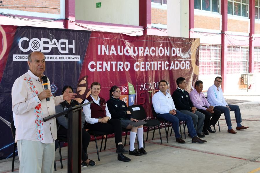 Gobierno de Hidalgo inaugura nuevos laboratorios STEM en San Agustín Metzquititlán y Huazalingo